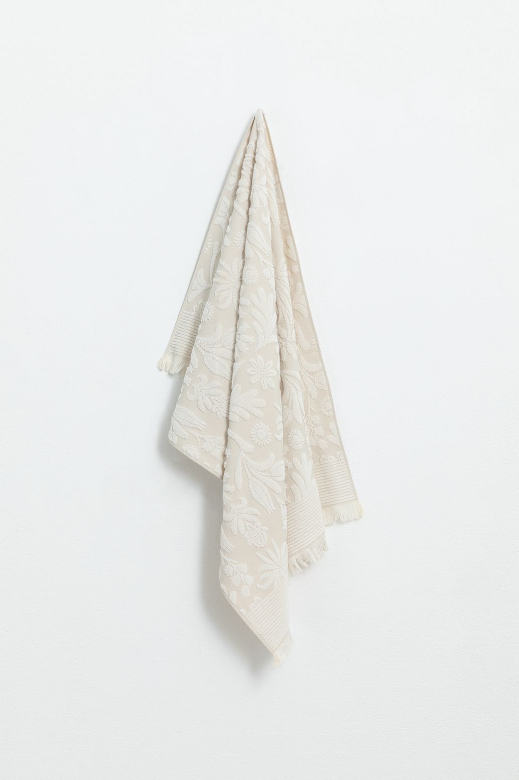 Serviette avec imprimé fleuri