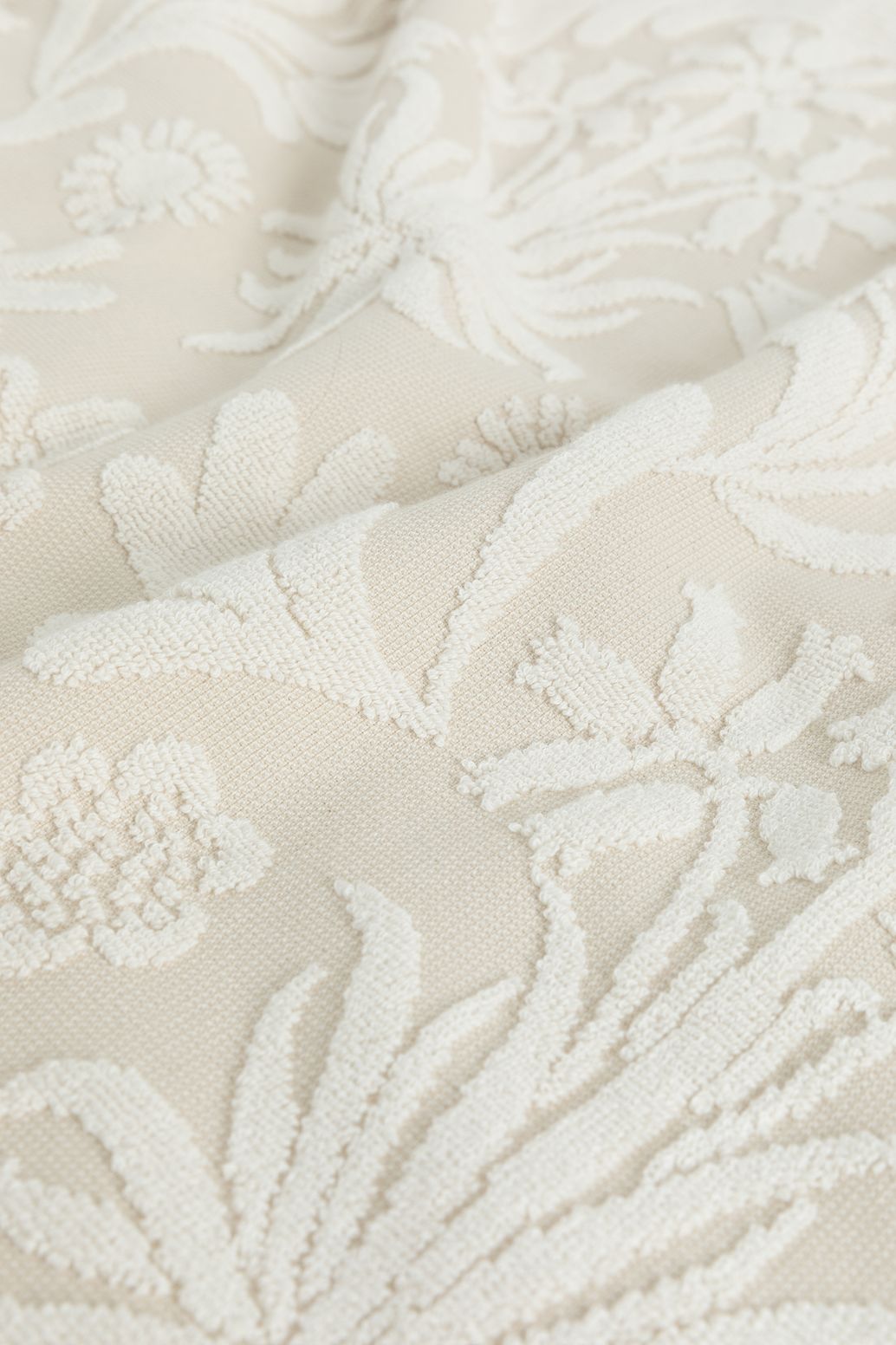 Serviette avec imprimé fleuri