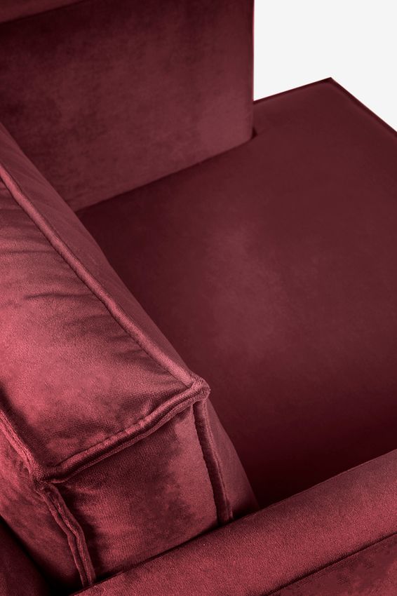The Duchess velvet loveseat Juke wine red