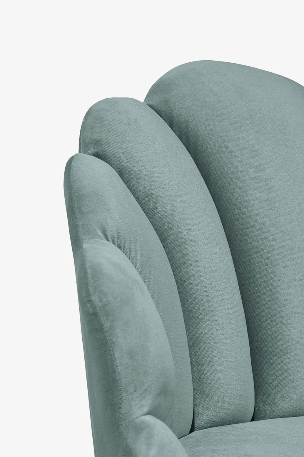 Lichtblauwe velvet schelpstoel