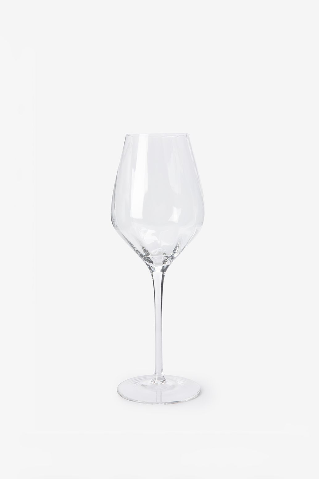 Verres à vin transparents
