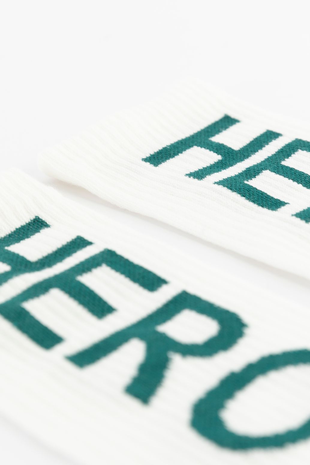 Heroes on Socks witte sokken met groene print