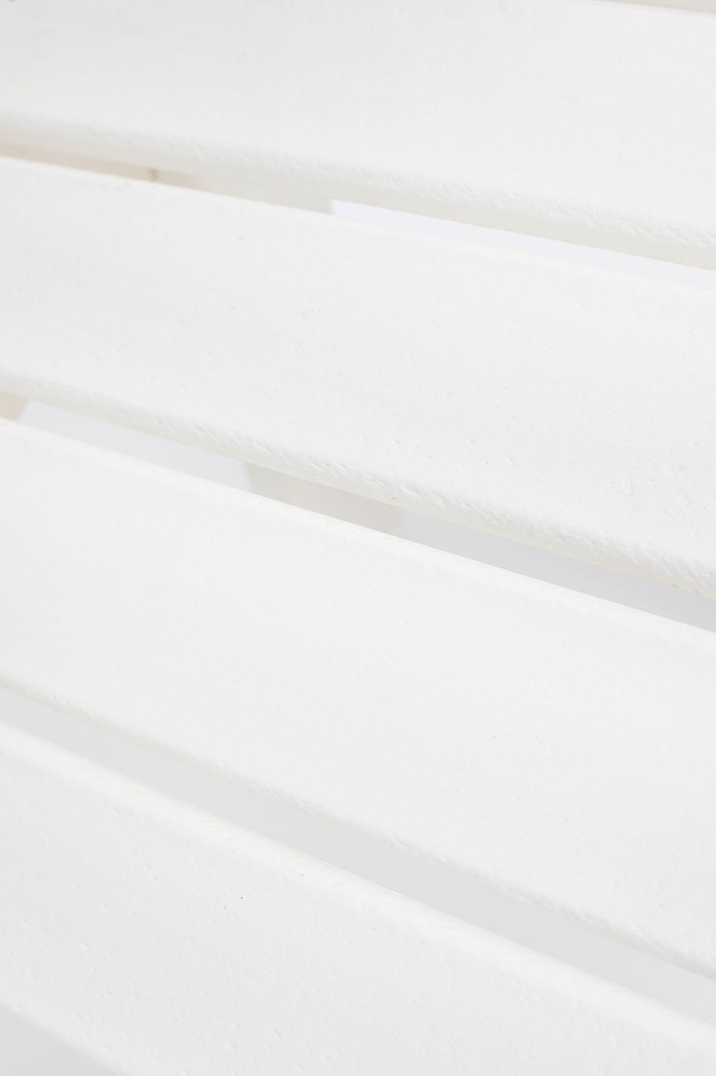 Witte fanback chair voetenbankje