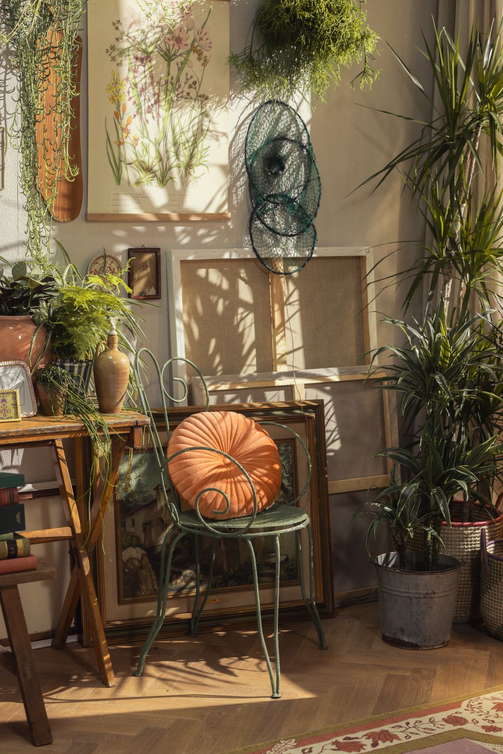 Coussin rond en velours - orange clair