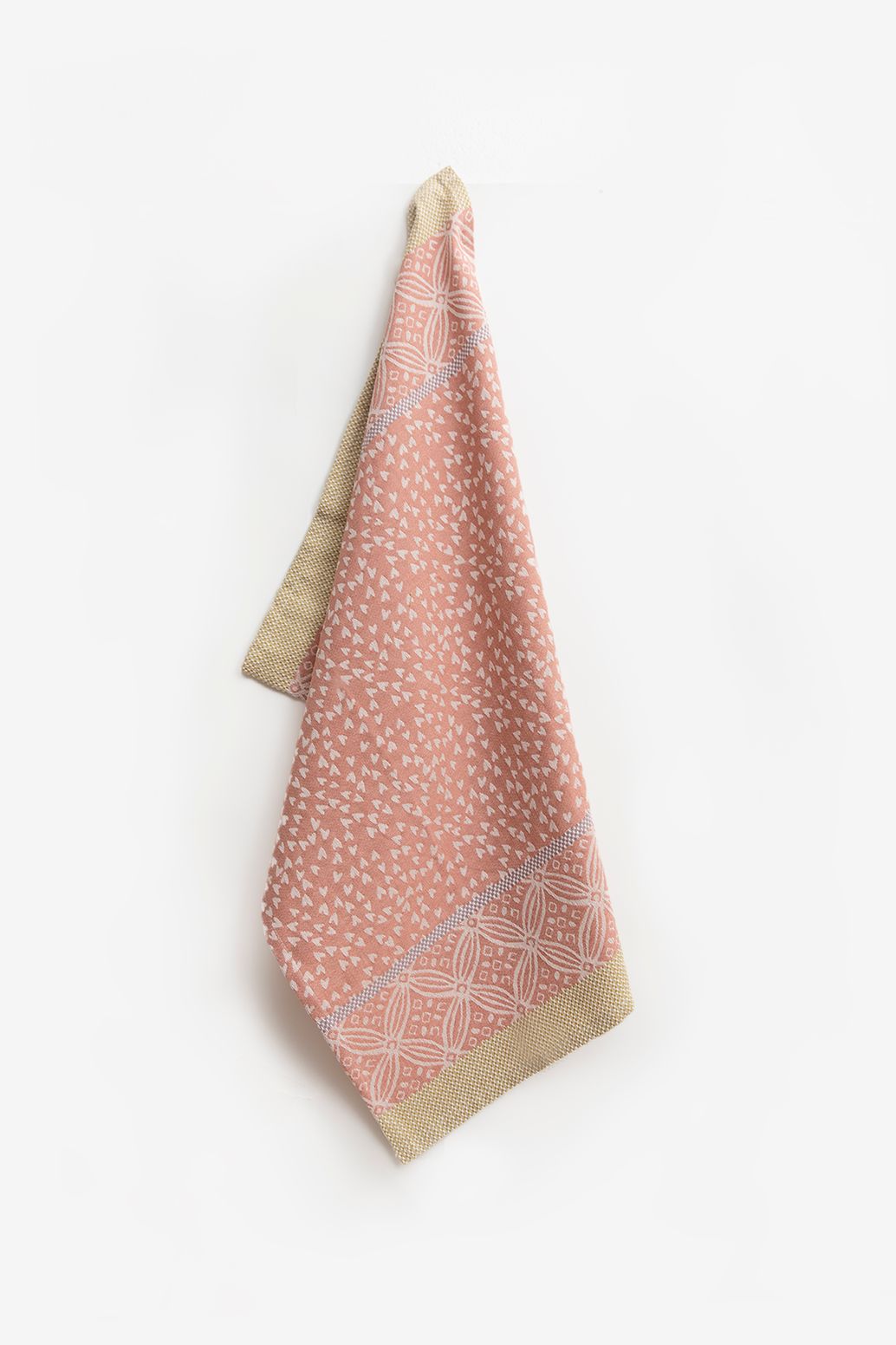 Roze katoenen theedoek met hartjesprint