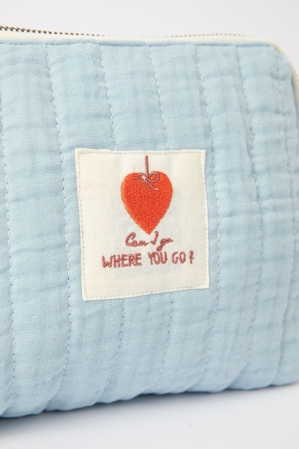 Kosmetiktasche mit Aufschrift - hellblau