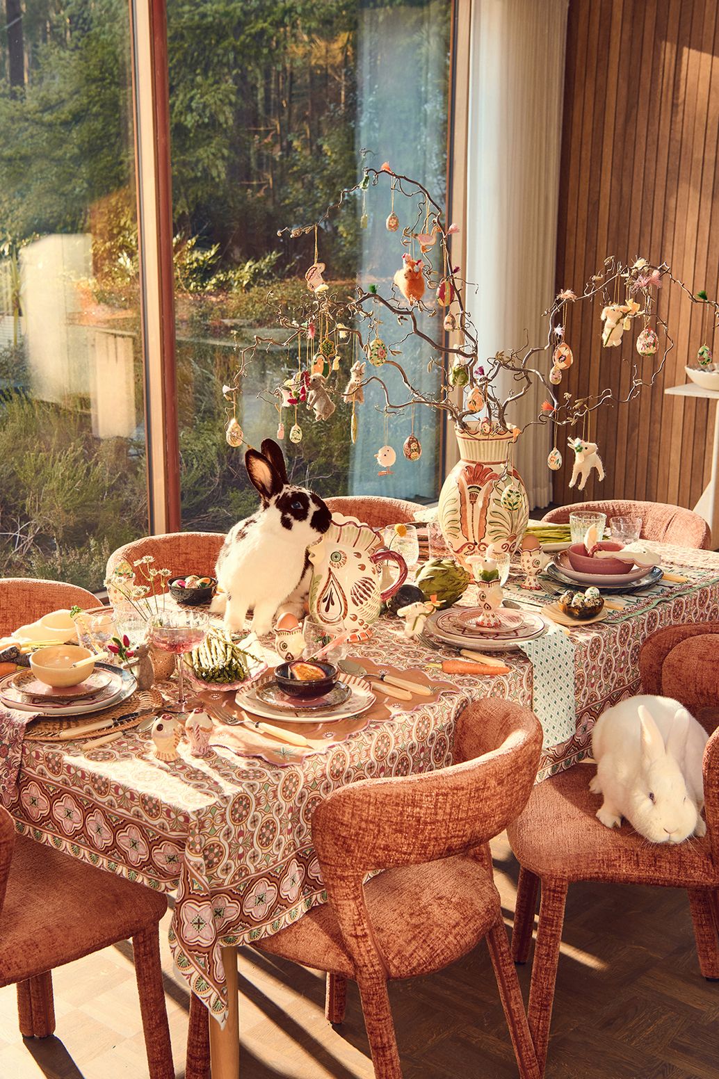 Osteranhänger aus Filz Hase mit Blume - weiß