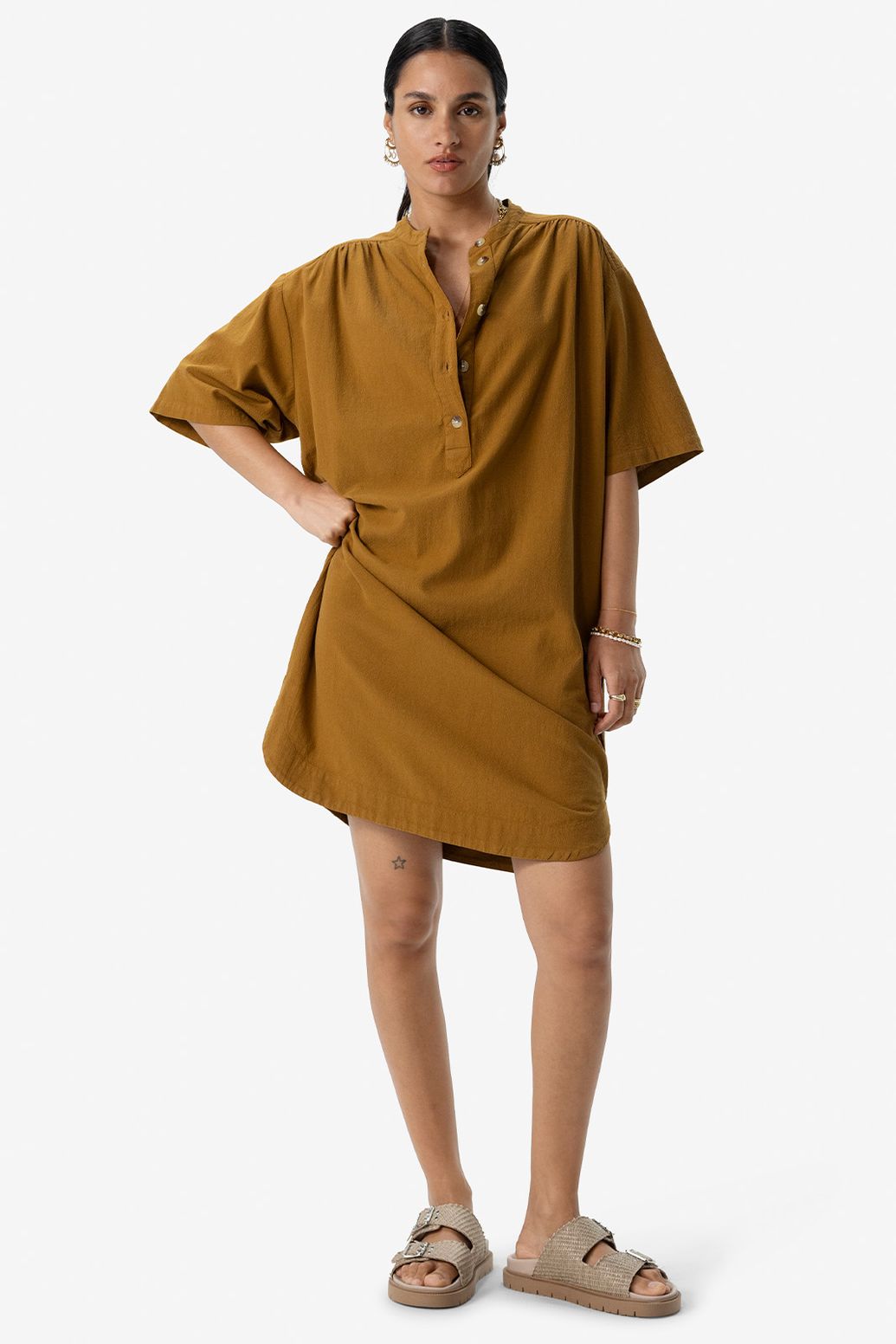 Goudbruine midi jurk