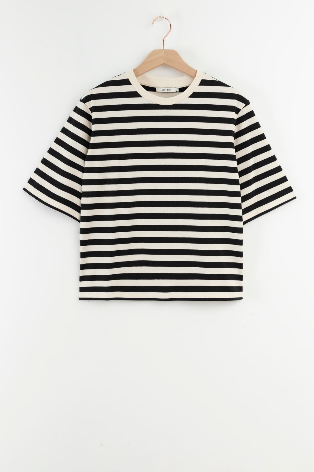 Wit met zwart gestreept T-shirt