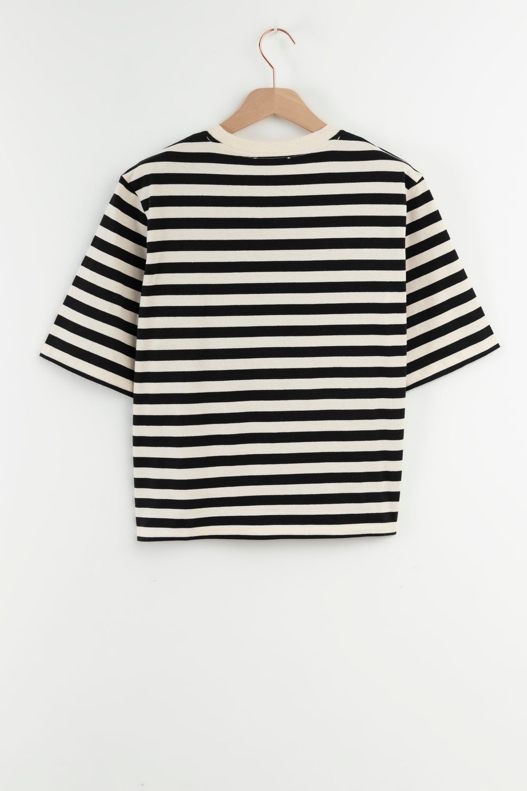 Gestreiftes T-Shirt - weiß