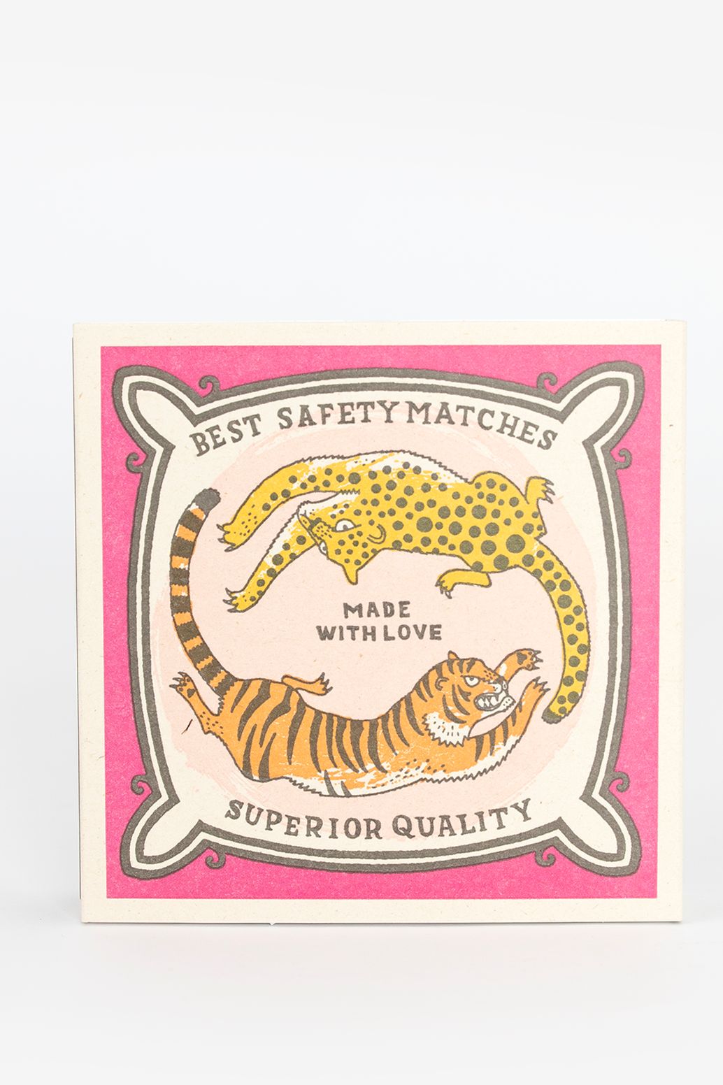 Allumettes Chasing Cats