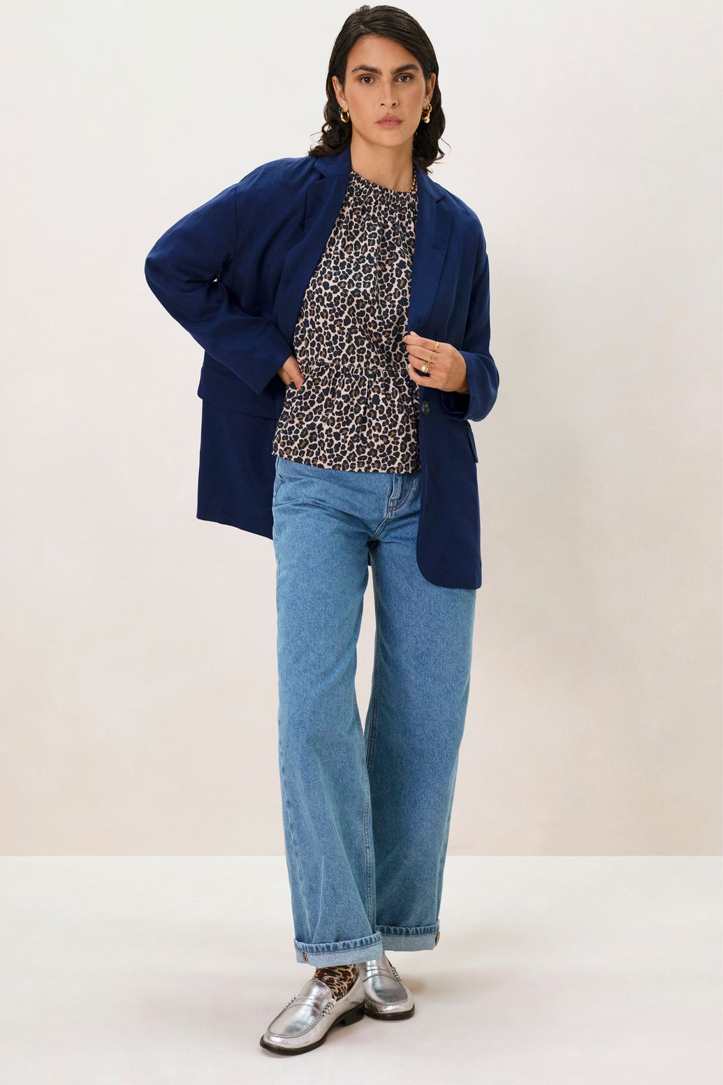 Donkerblauwe oversized blazer met embroidery