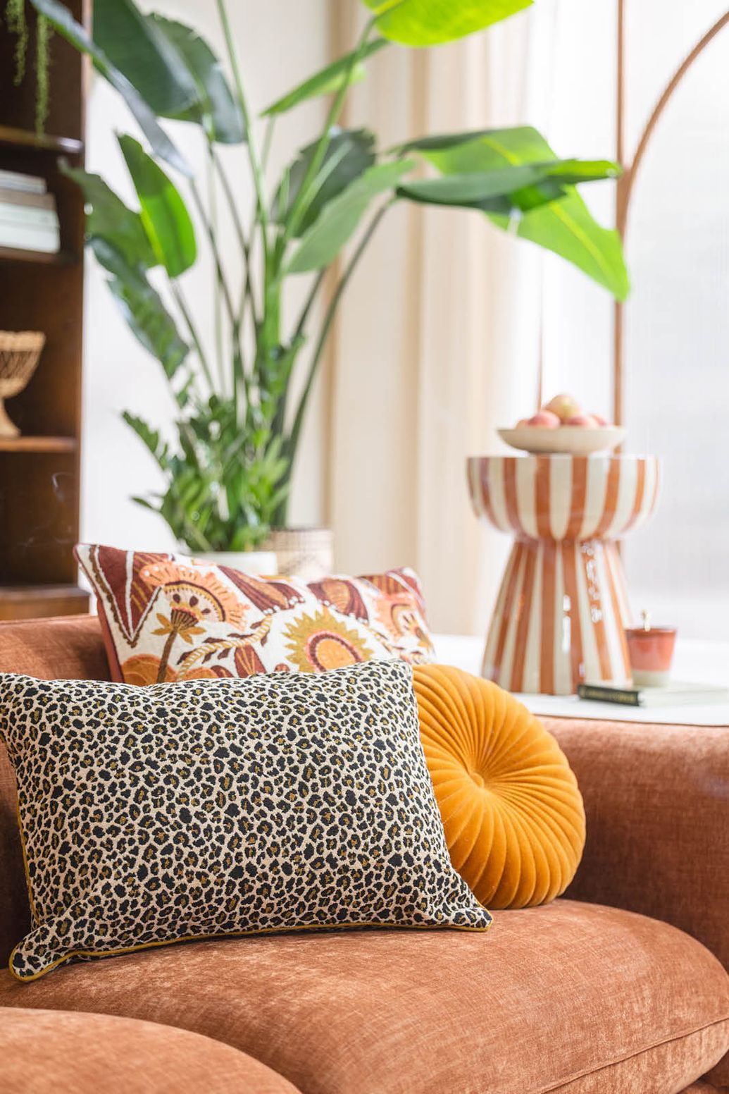 Coussin jacquard avec imprimé léopard - marron