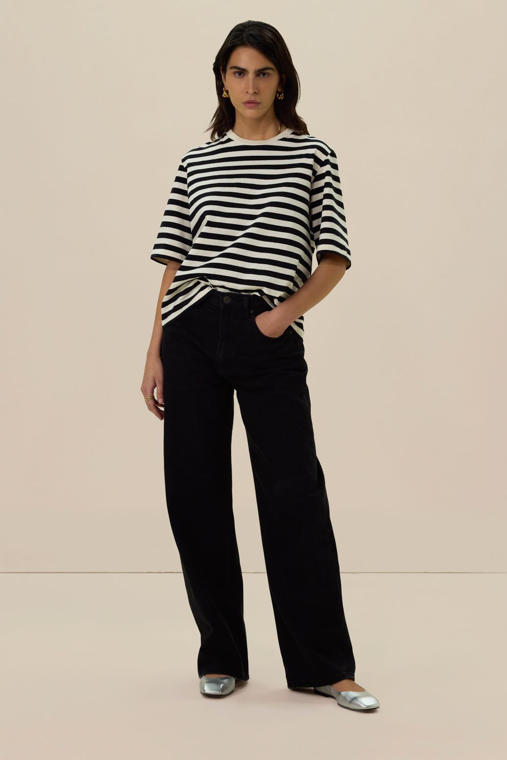 High Waist Jeans Curved Leg - schwarz