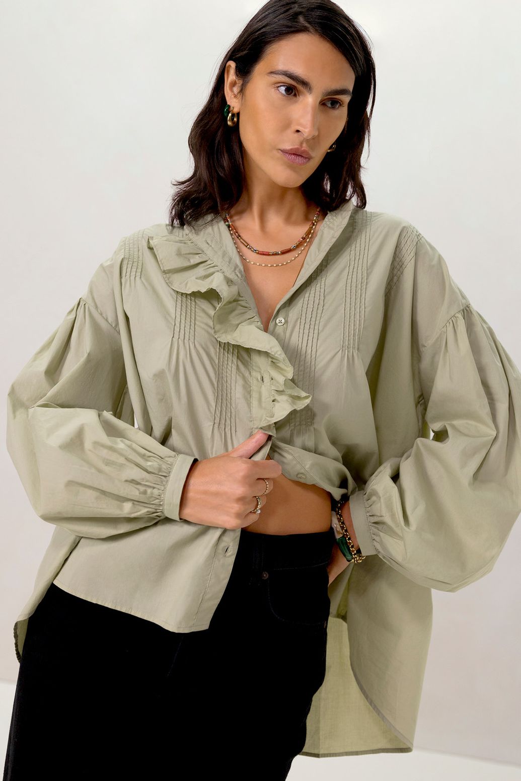 Bluse mit Stickerei - hellgrün