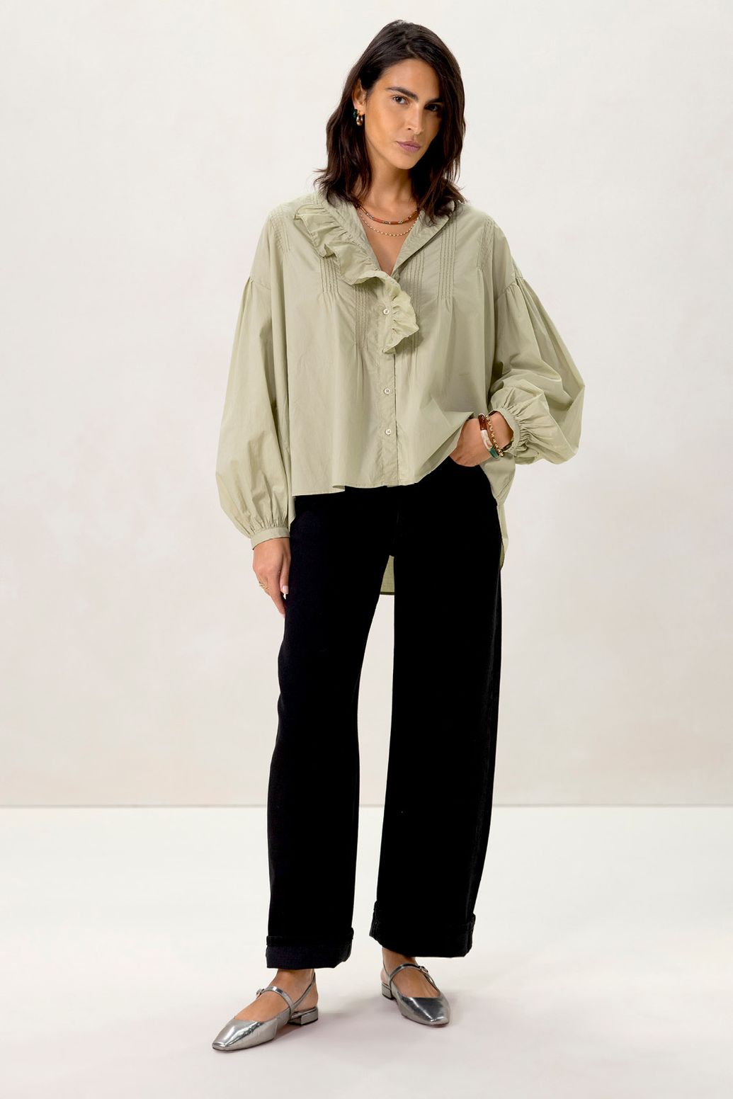 Bluse mit Stickerei - hellgrün