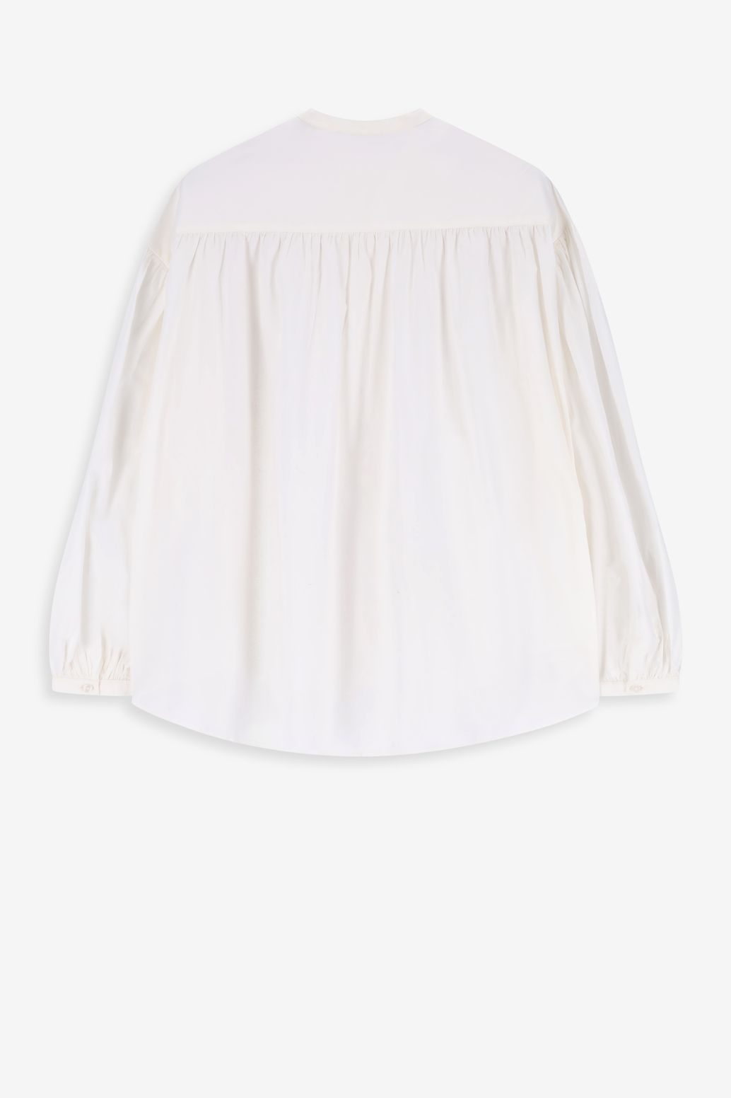 Witte blouse met borduurwerk