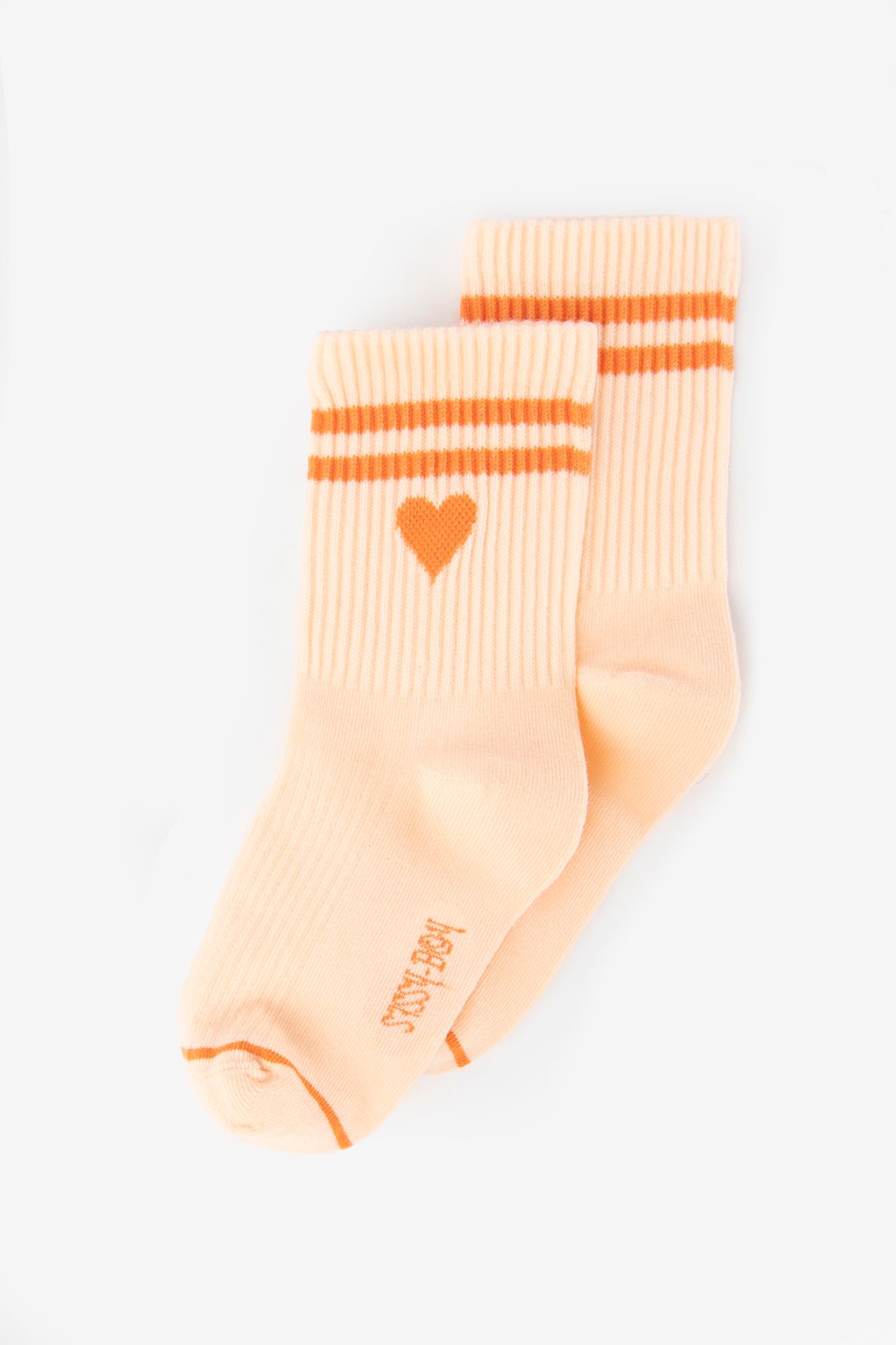 Oranje sokken met hartje