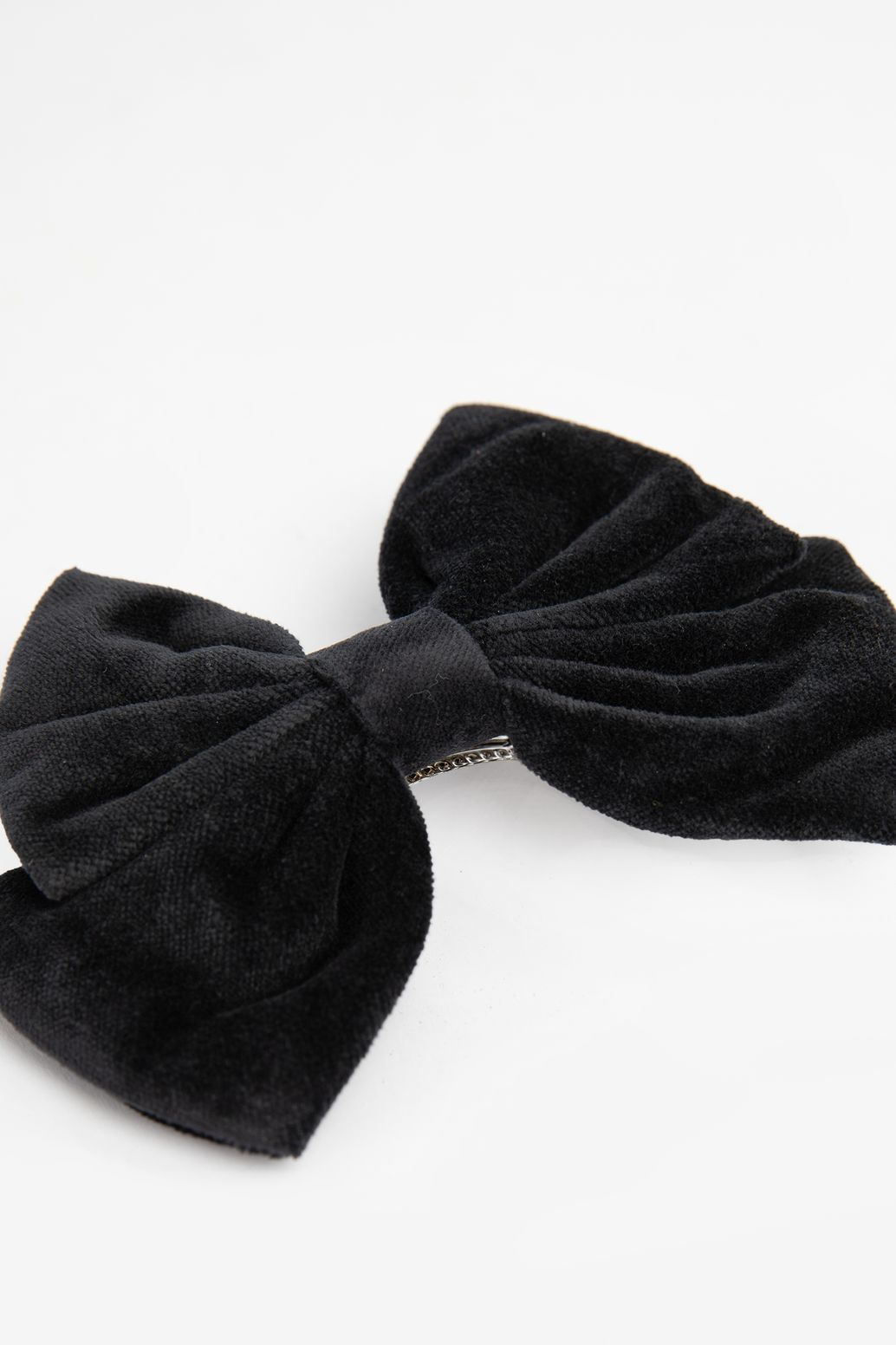 Zwarte velvet haarclip met strik