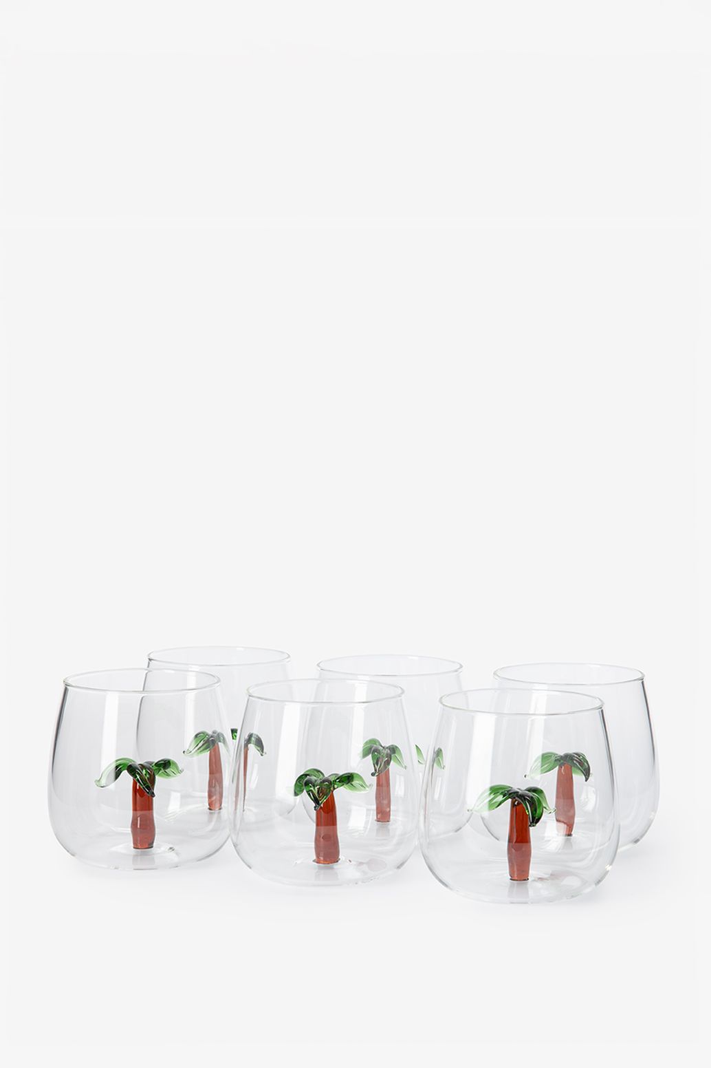 Wassergläser mit Palme