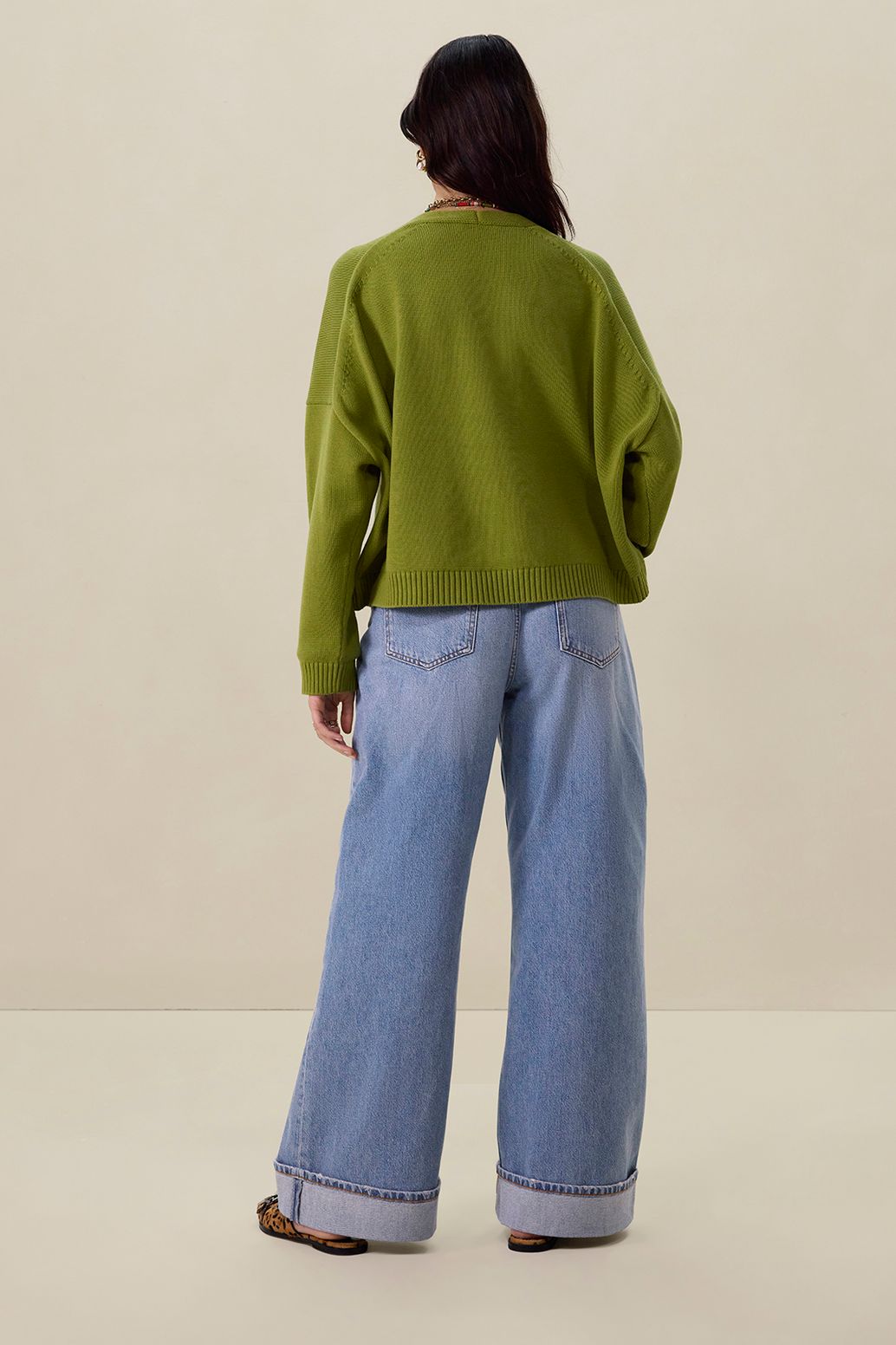 Groen gebreid vest met V-hals