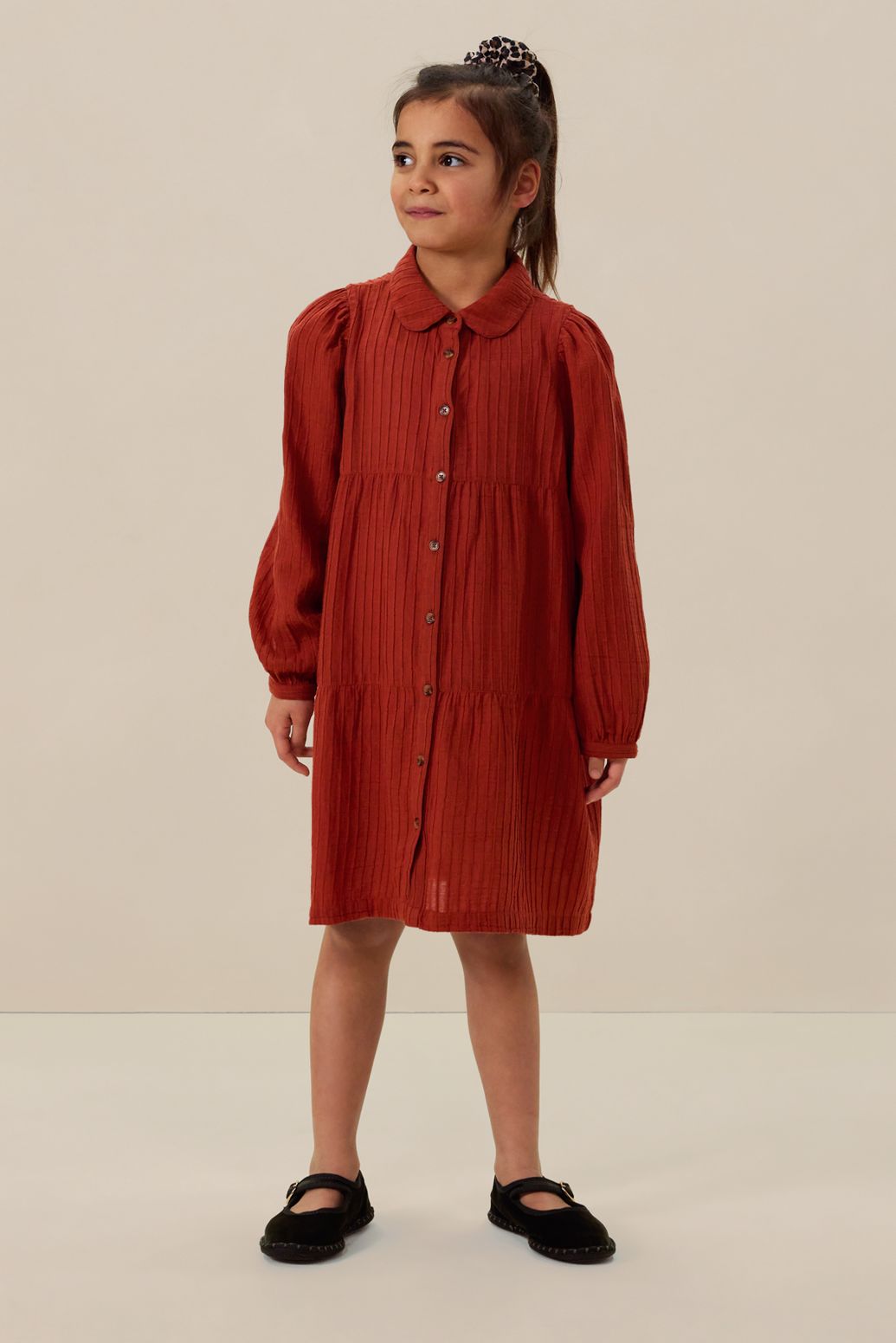 Robe à volants - marron-rouge