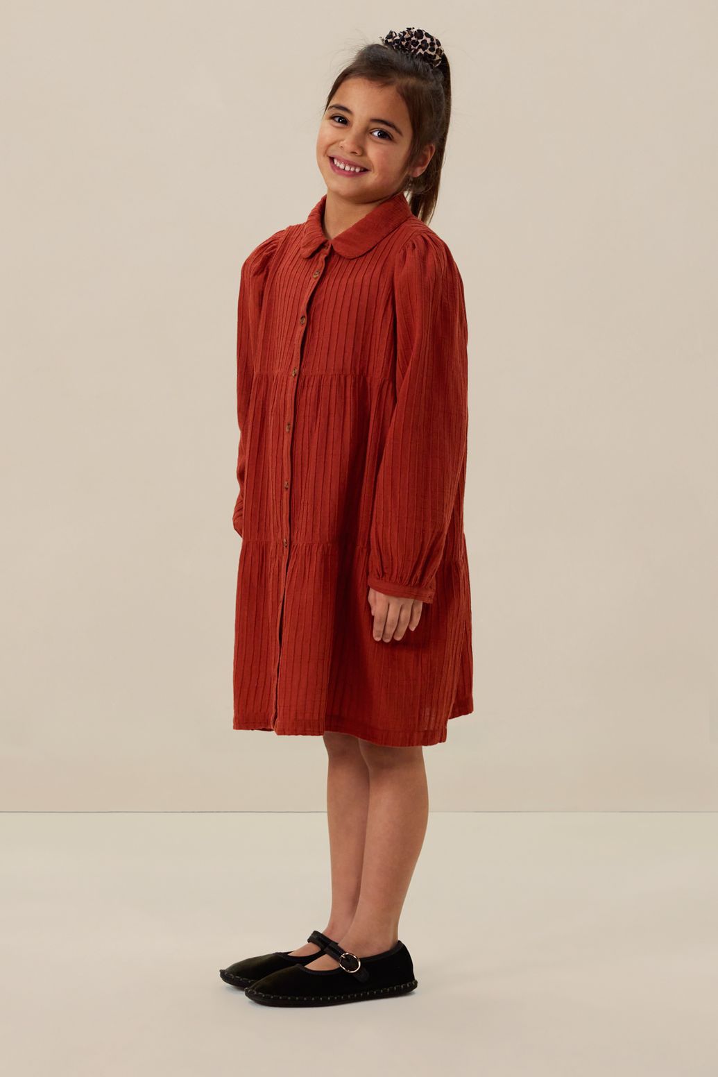 Robe à volants - marron-rouge