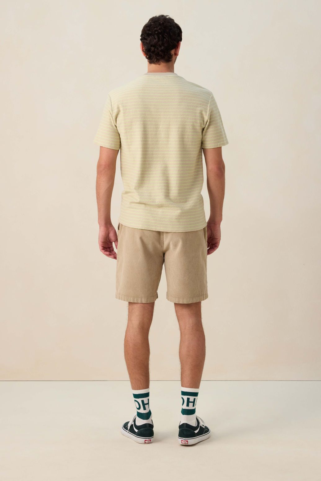 Beige t-shirt met strepen