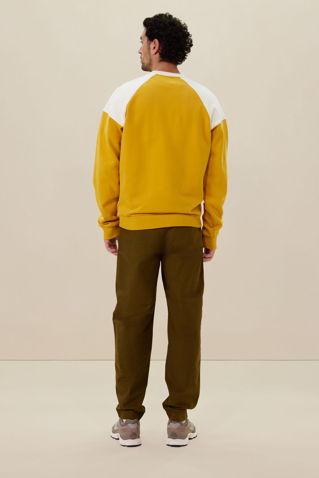 Donkergroene chino broek
