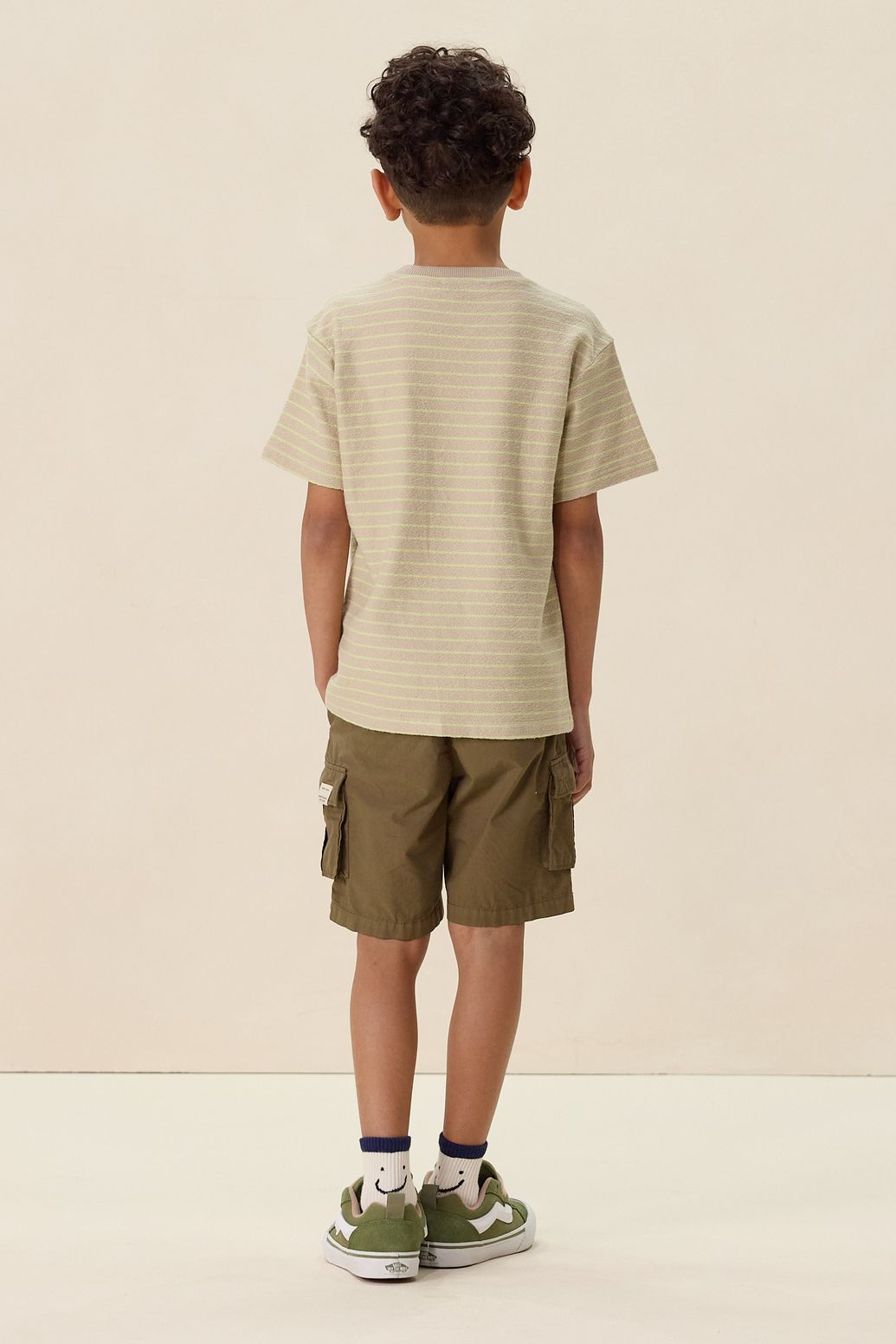 Beige t-shirt met strepen