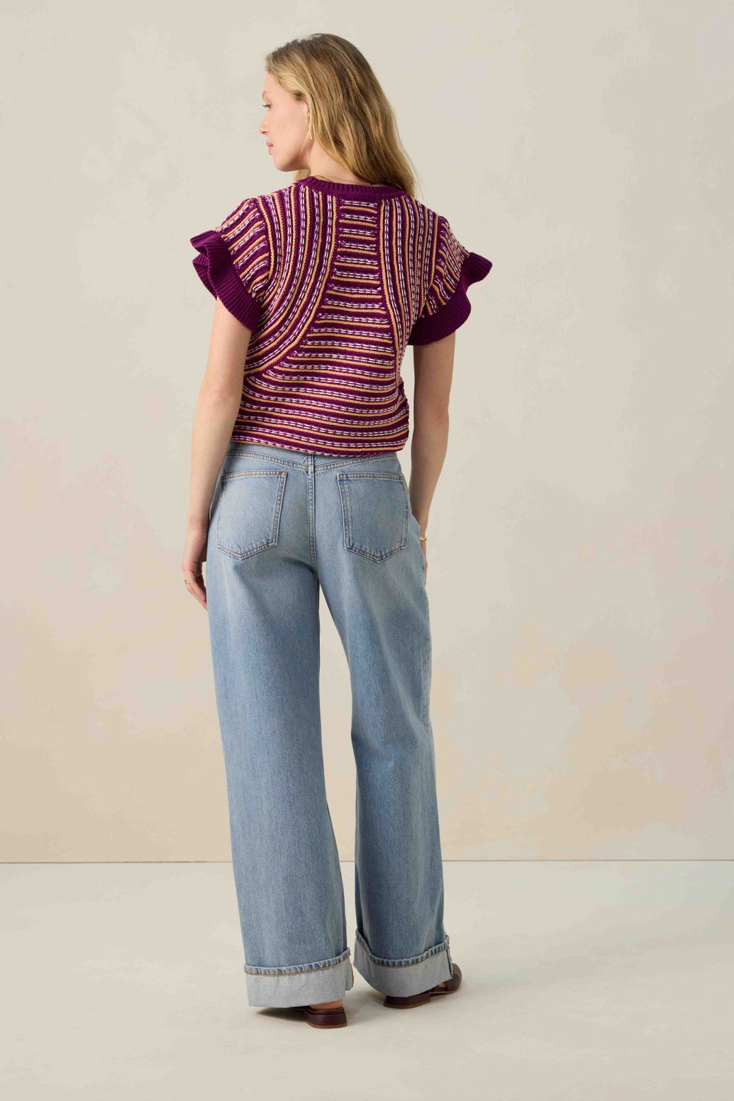 Gestreifter Strickpullover mit kurzem Arm - lila