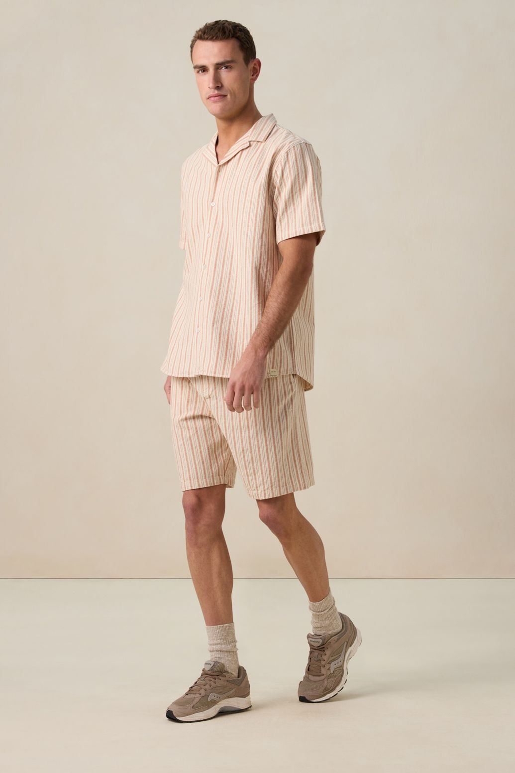 Gestreifte Shorts - orange