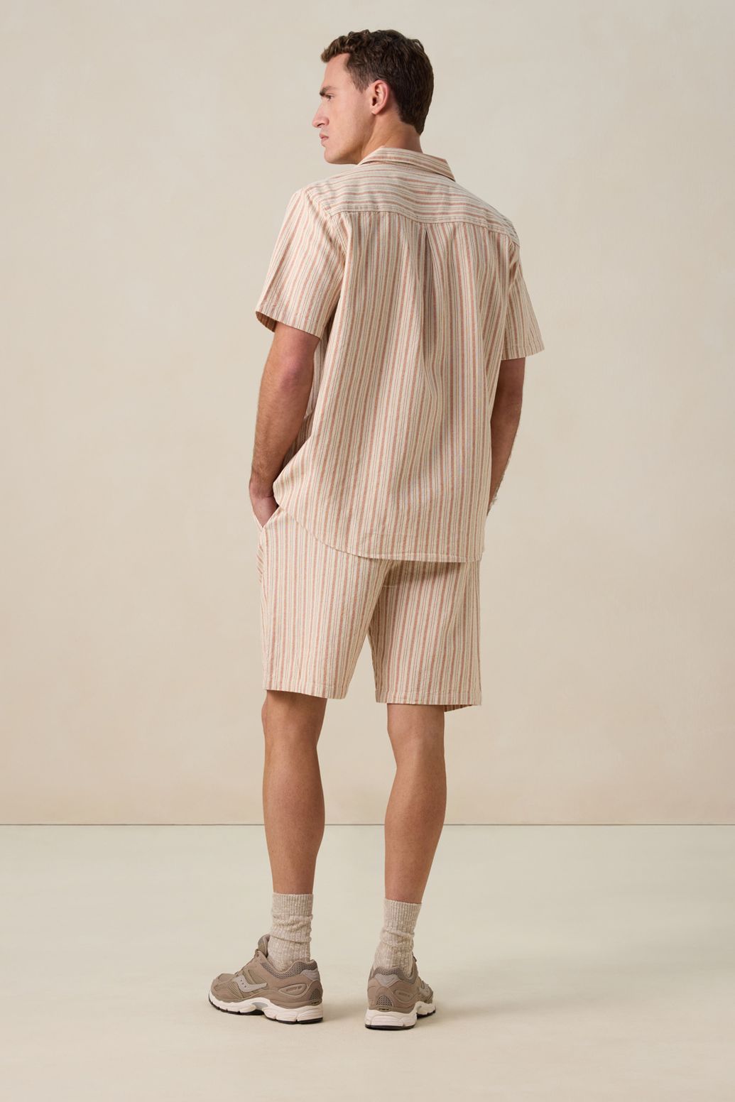 Gestreifte Shorts - orange