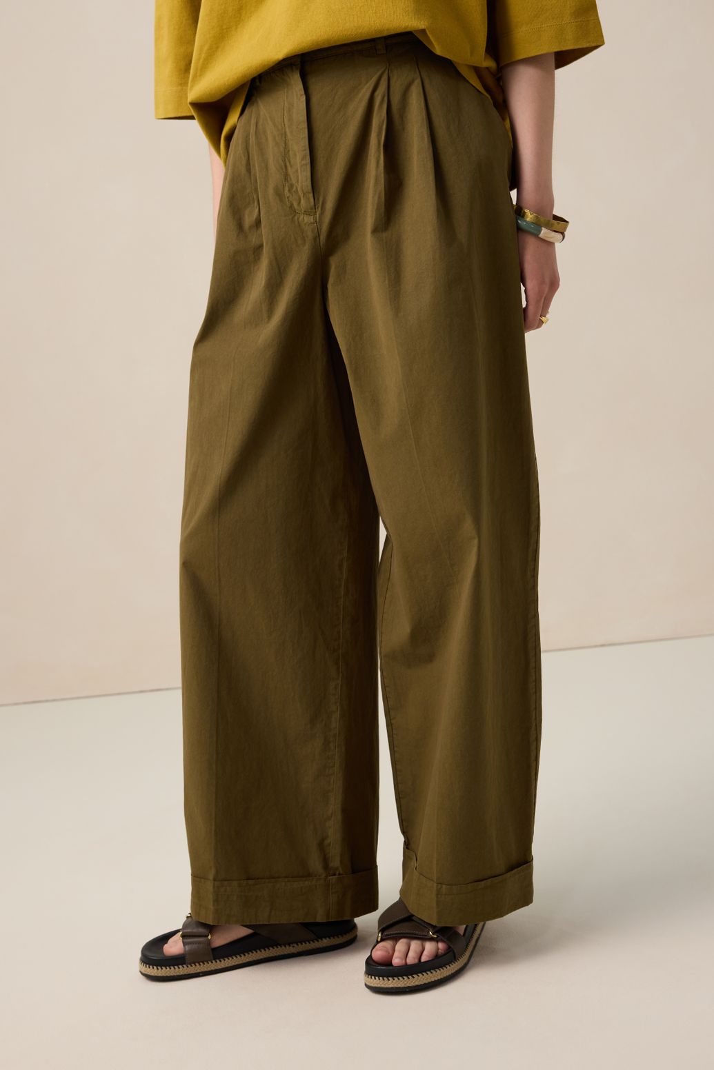 Donkergroene mid waist poplin broek