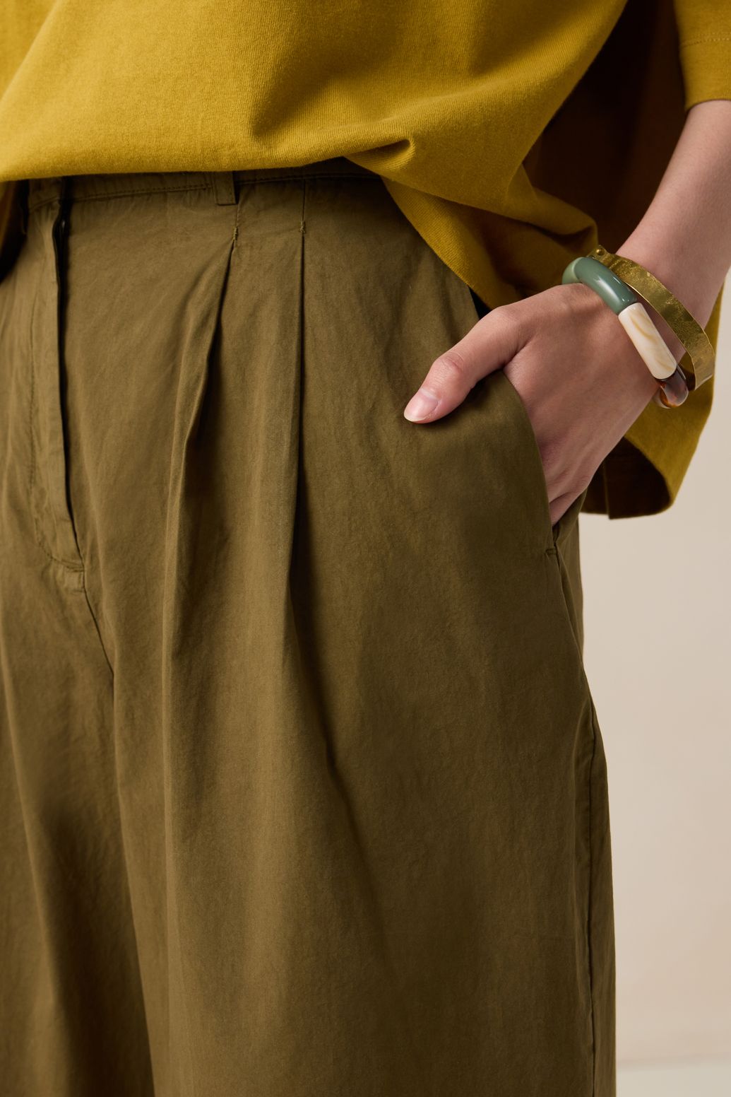 Donkergroene mid waist poplin broek