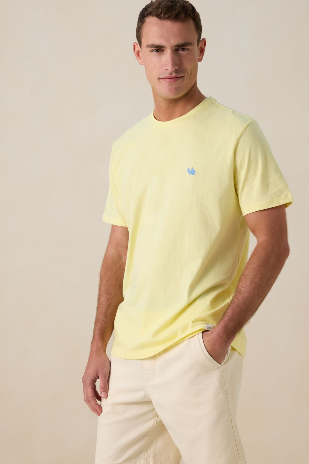 T-Shirt mit Artwork-Print - hellgelb