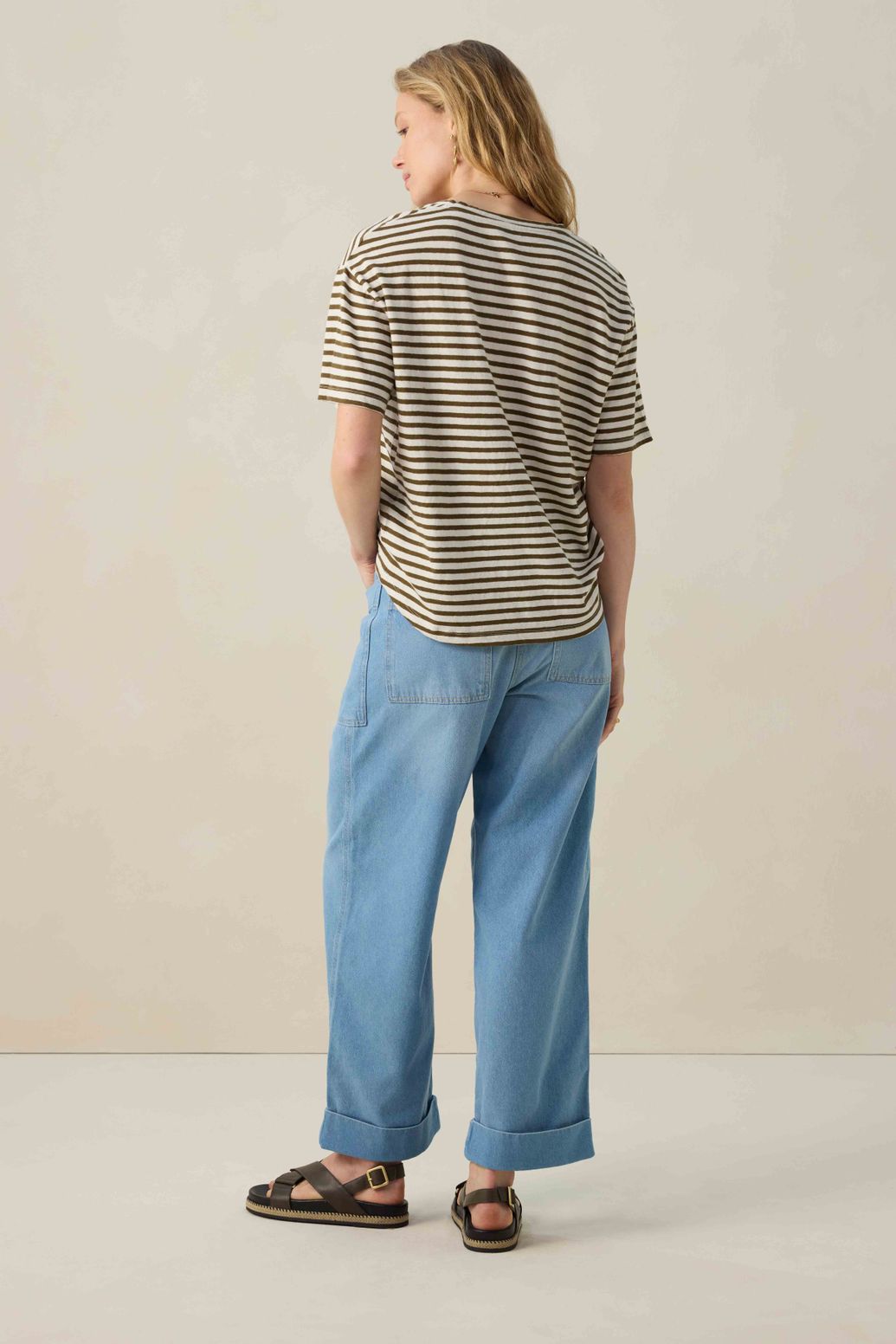 Donkergroen gestreept T-shirt