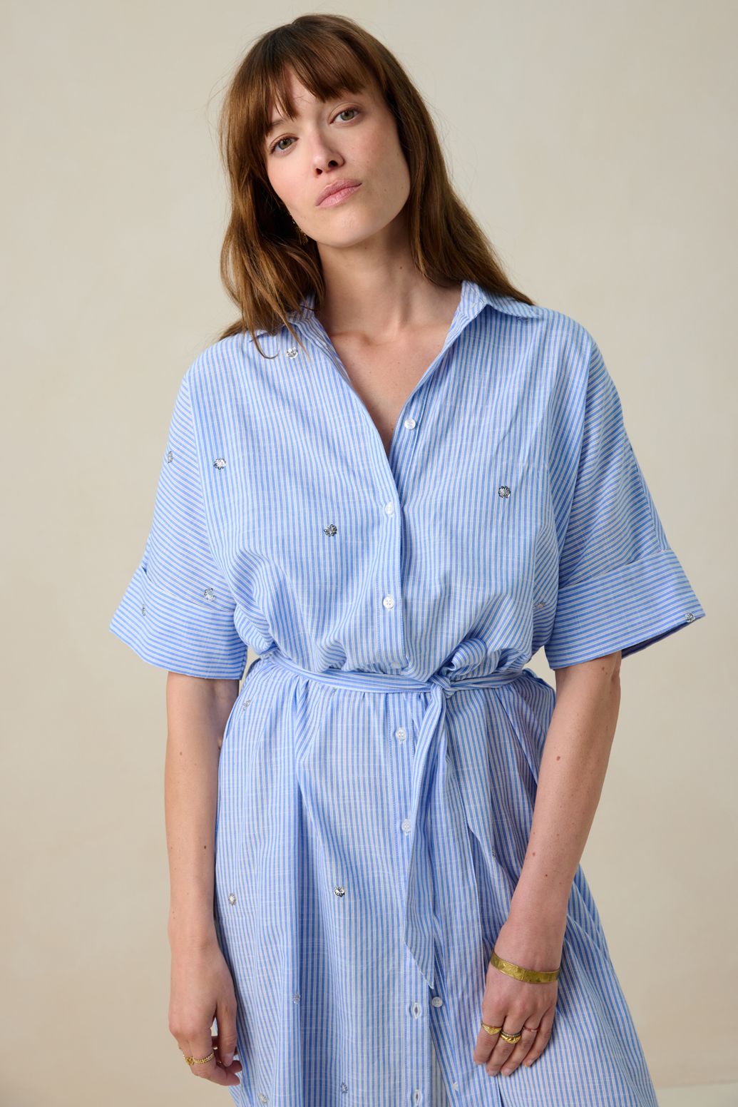 Blauwe gestreepte jurk met pailletten