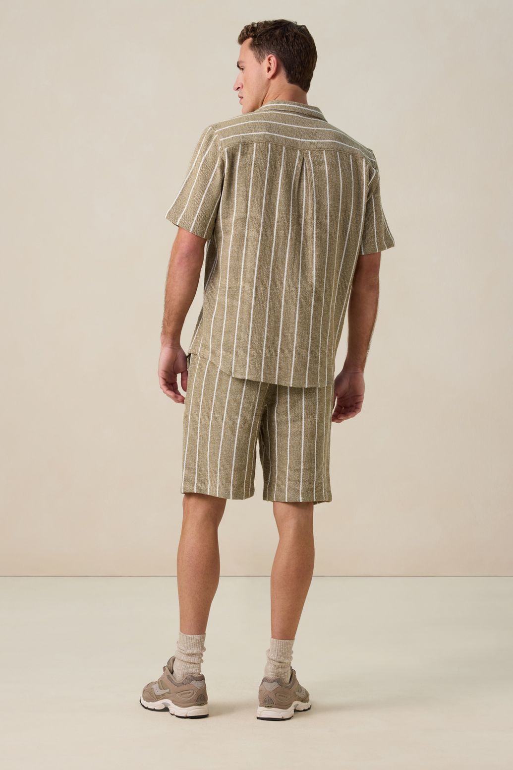 Lichtgroene short met strepen