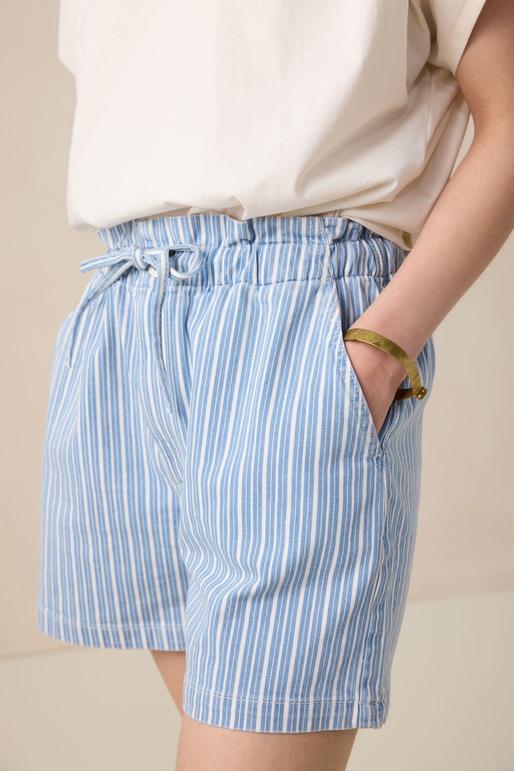 Blauwe gestreepte shorts