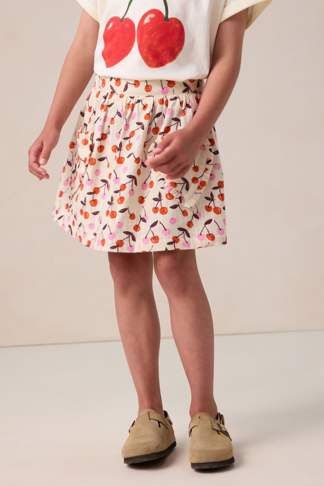 Witte rok met kersen print