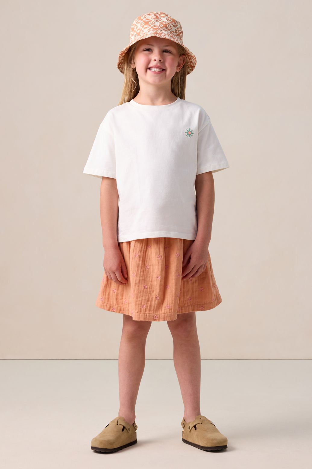 Oranje rok met embroidery