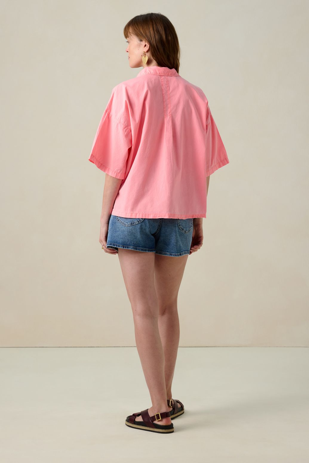 Roze blouse met korte mouwen