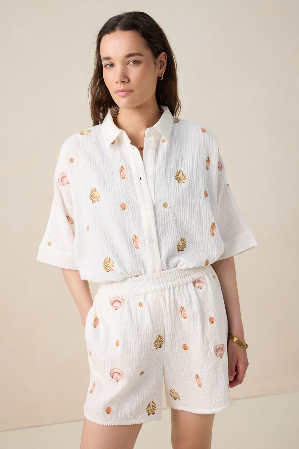 Witte mousseline short met embroidery