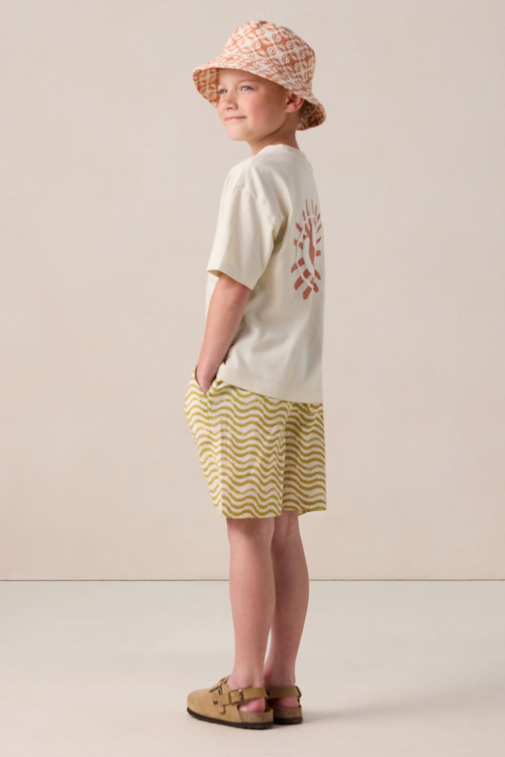 Beige oversized T-shirt met artwork