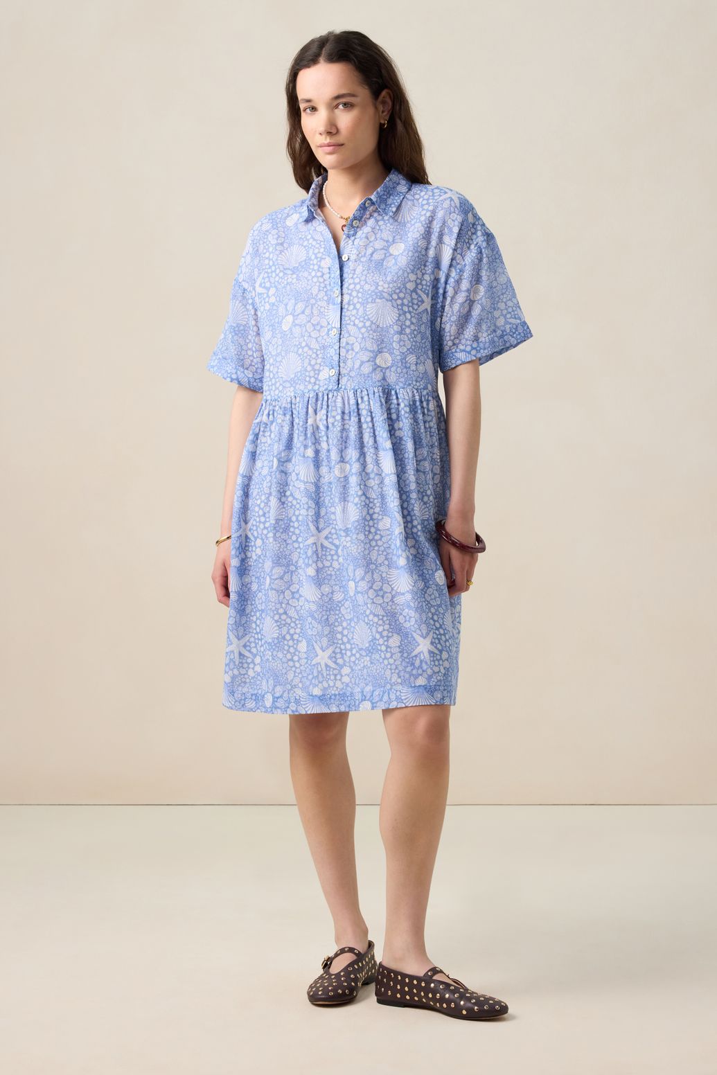 Gemustertes Kleid - blau