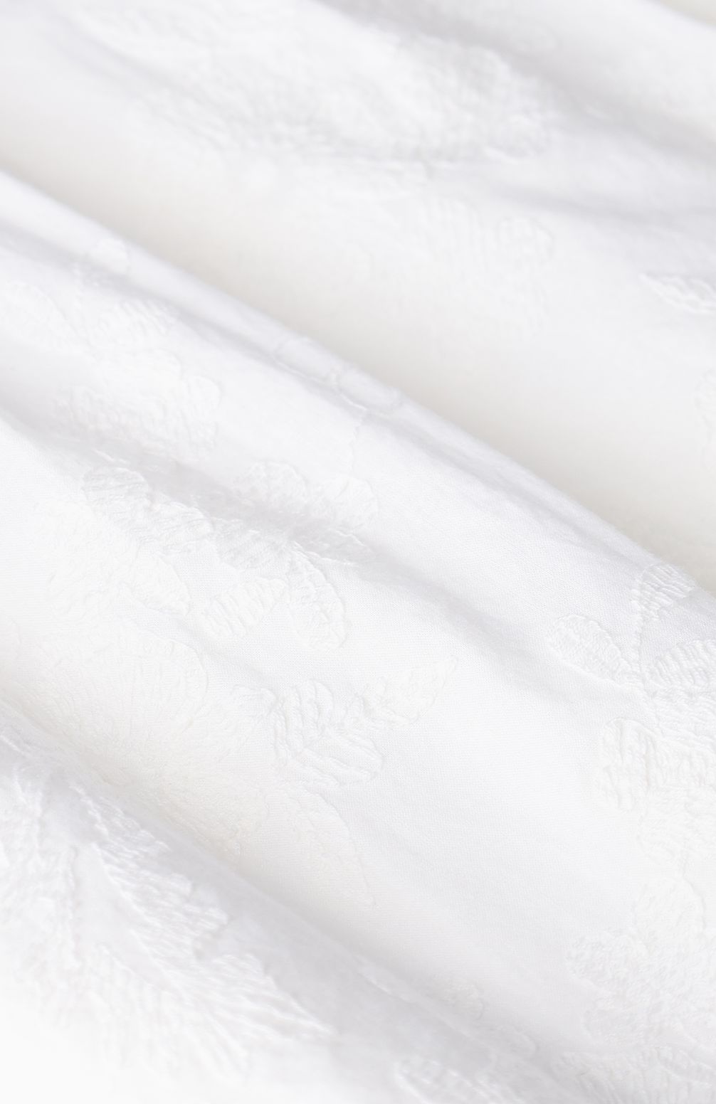 Bluse mit Stickerei - weiß