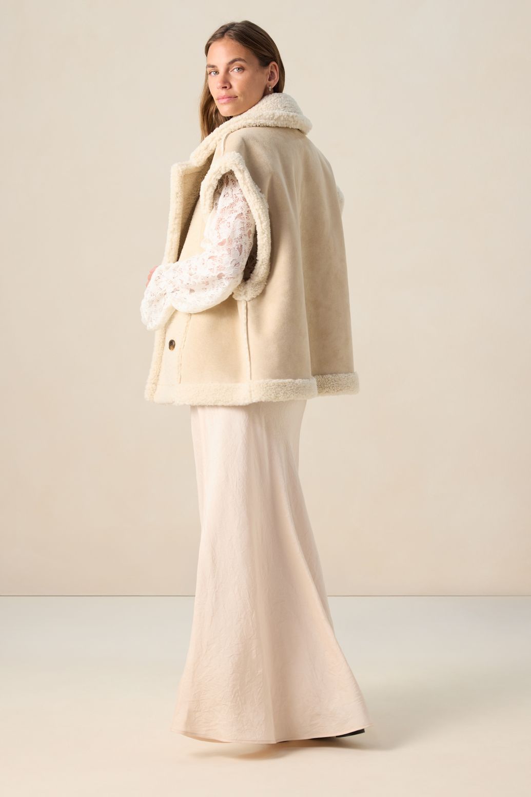 Witte faux lammy reversible bodywarmer