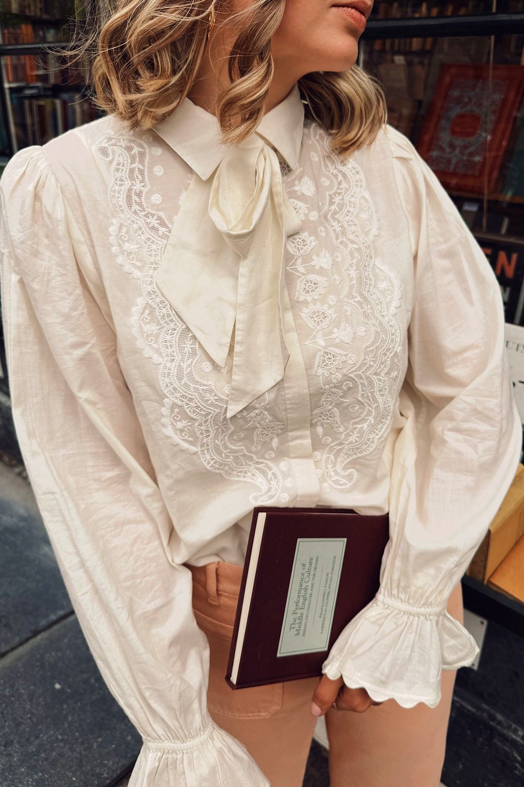 Blouse avec nœud - blanc