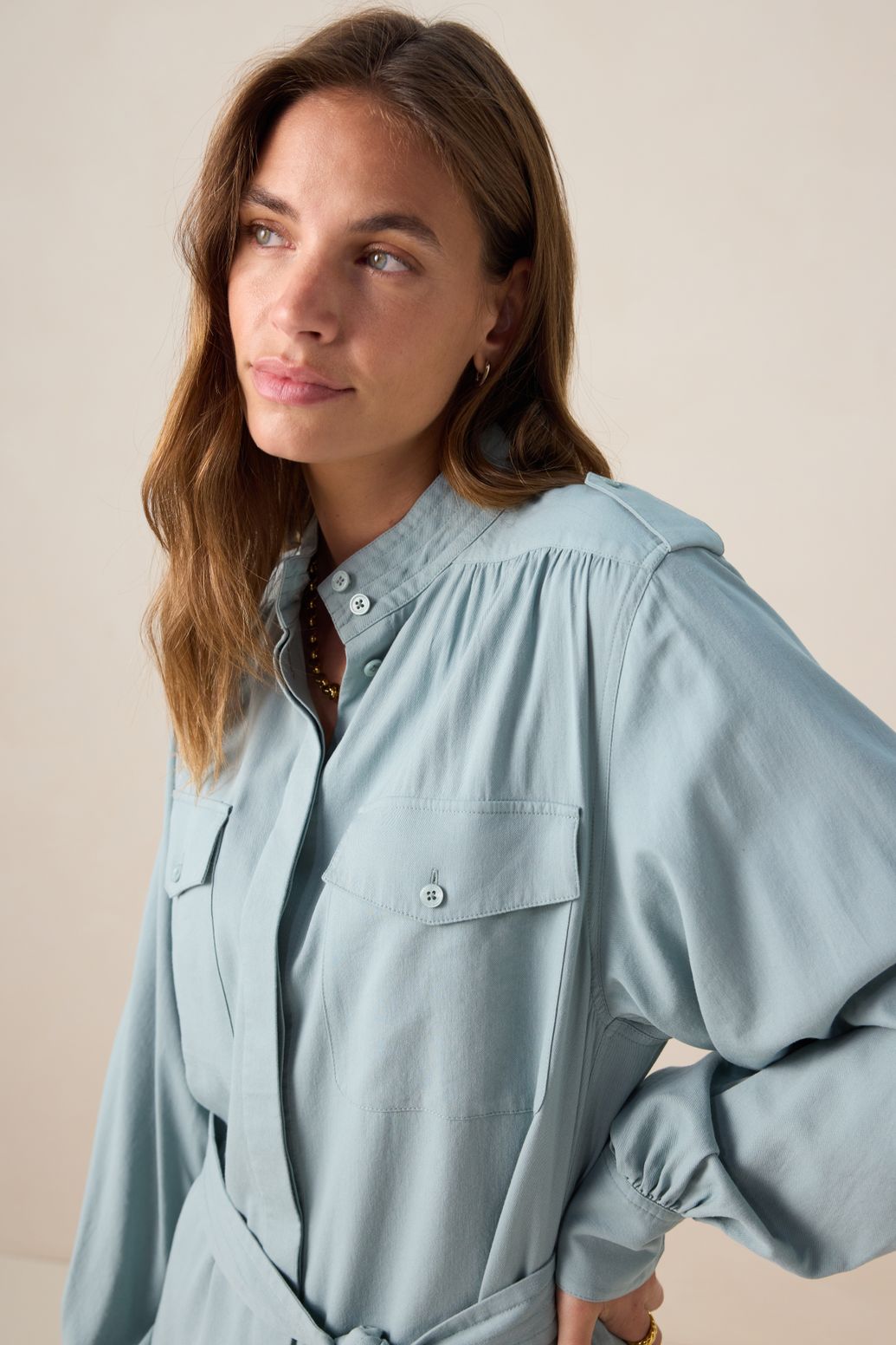 Blauwe midi jurk met ceintuur